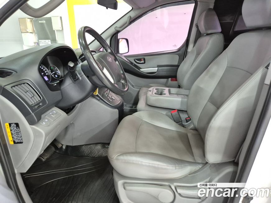 Hyundai Starex 2019