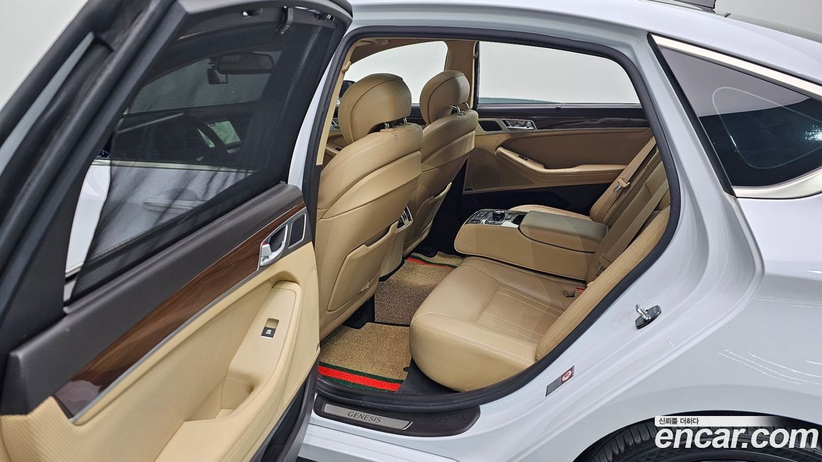 Hyundai Genesis 2016