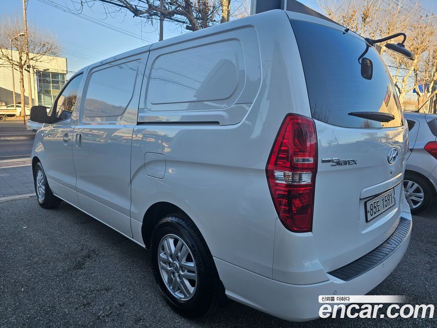 Hyundai Starex 2019