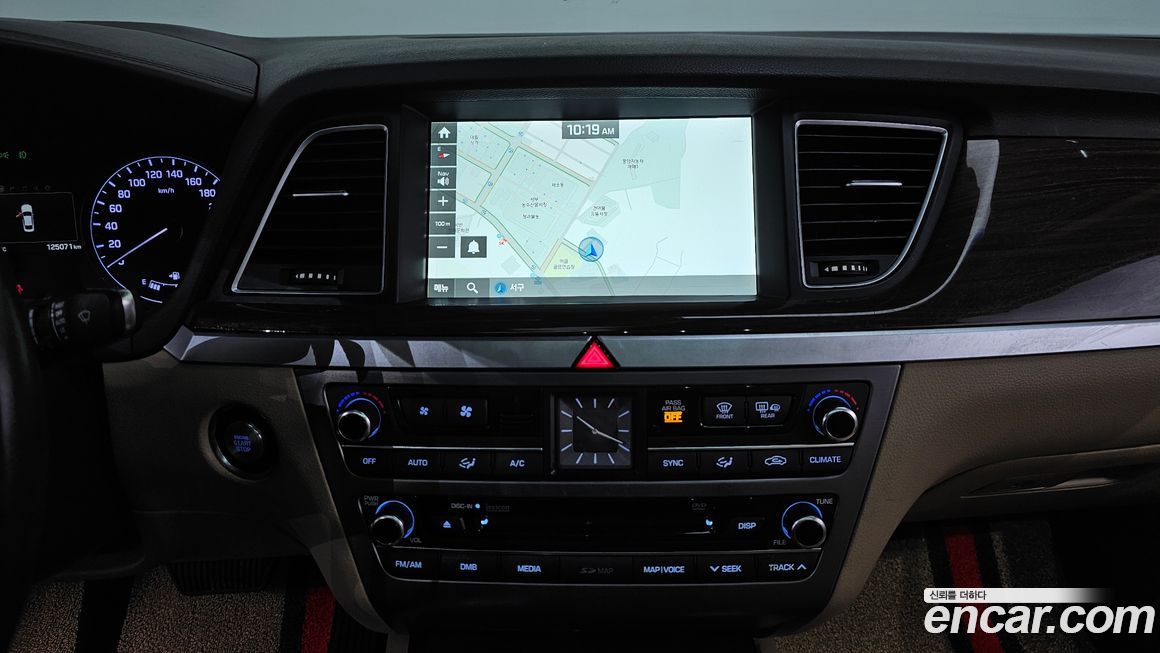 Hyundai Genesis 2016