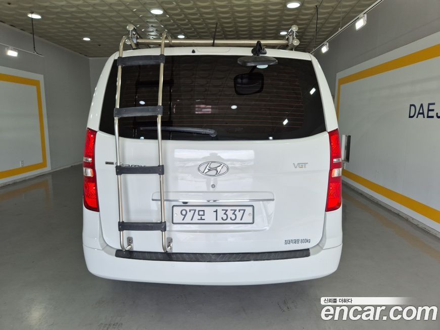 Hyundai Starex 2019