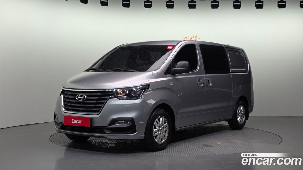 Hyundai Starex 2021