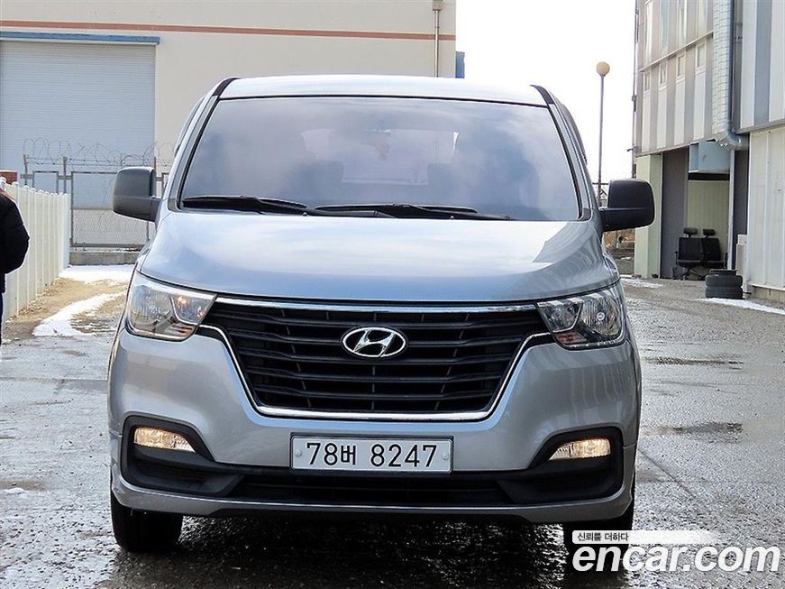 Hyundai Starex 2018