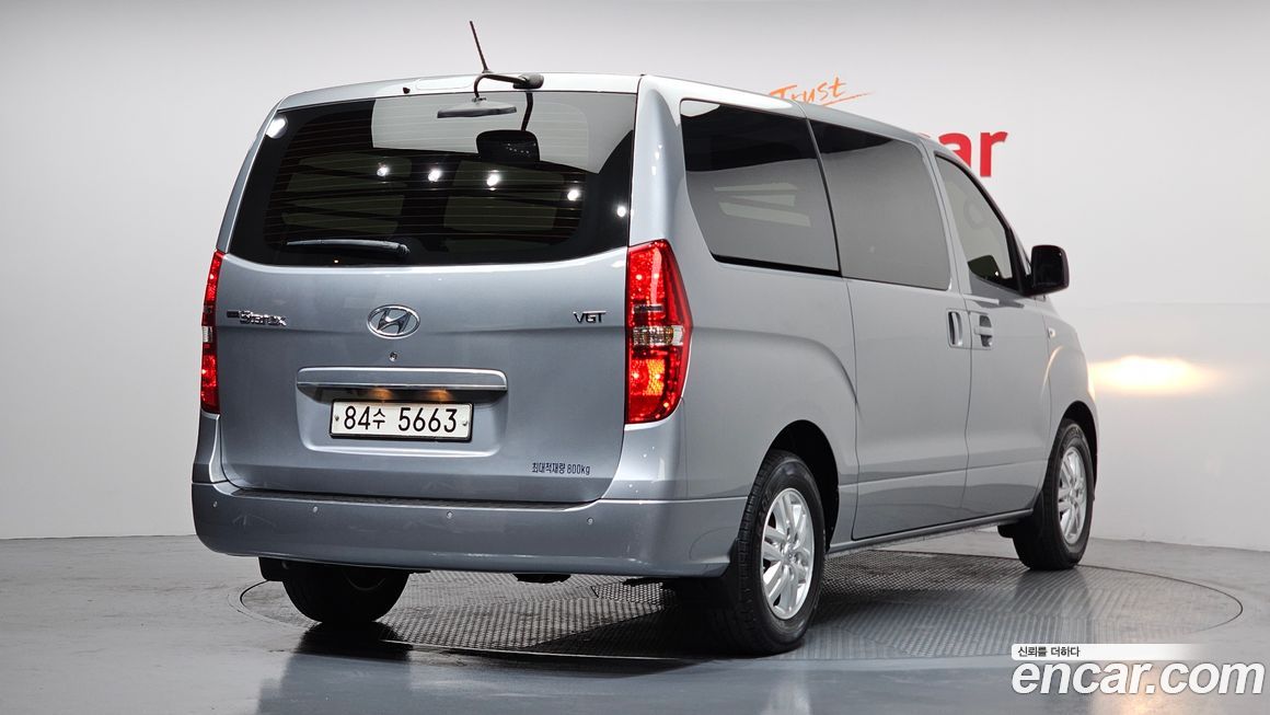 Hyundai Starex 2021