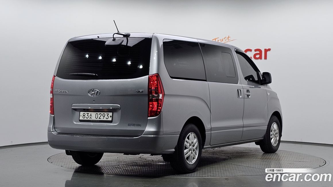Hyundai Starex 2019