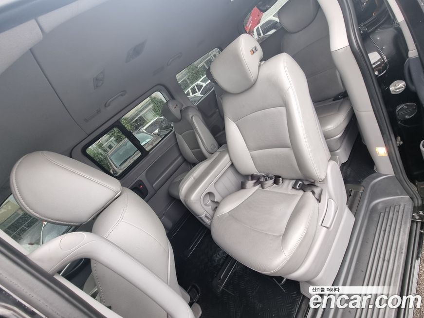 Hyundai Starex 2019