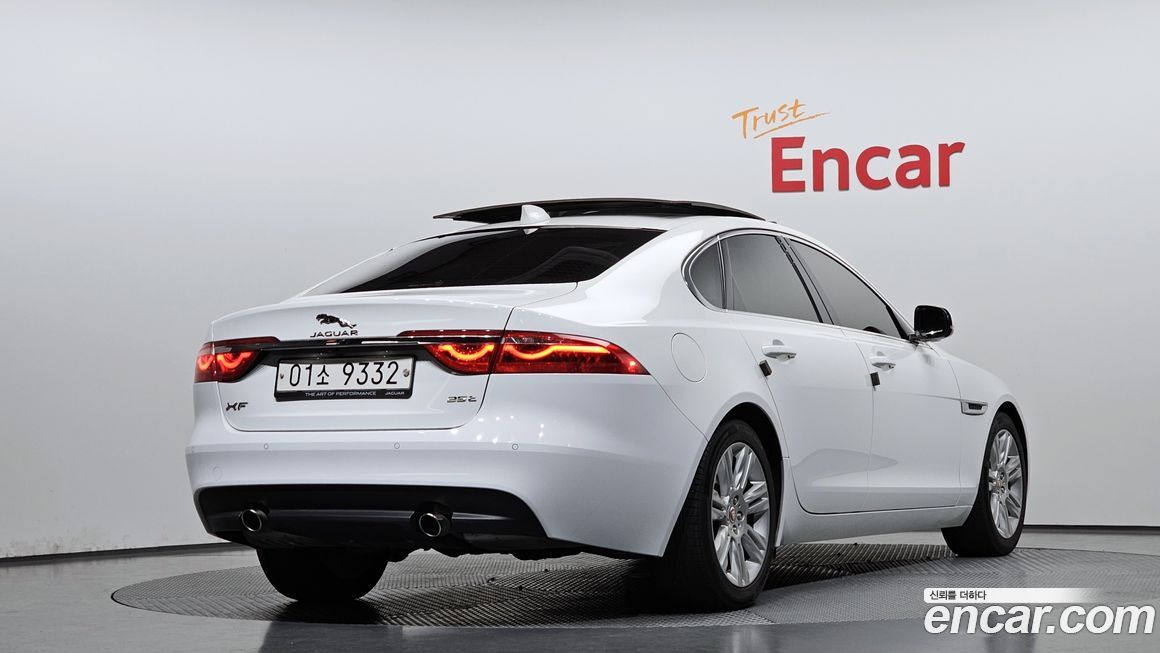 Jaguar XF 2018