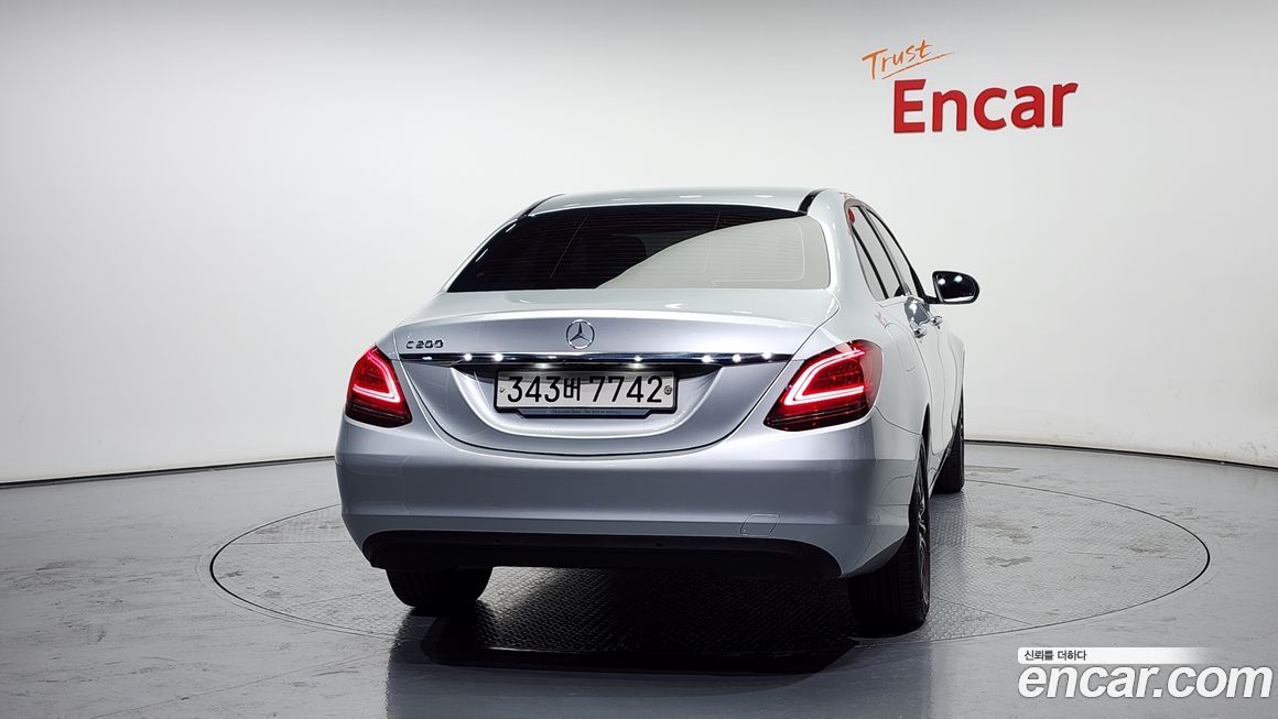 Mercedes-Benz C-Class 2019