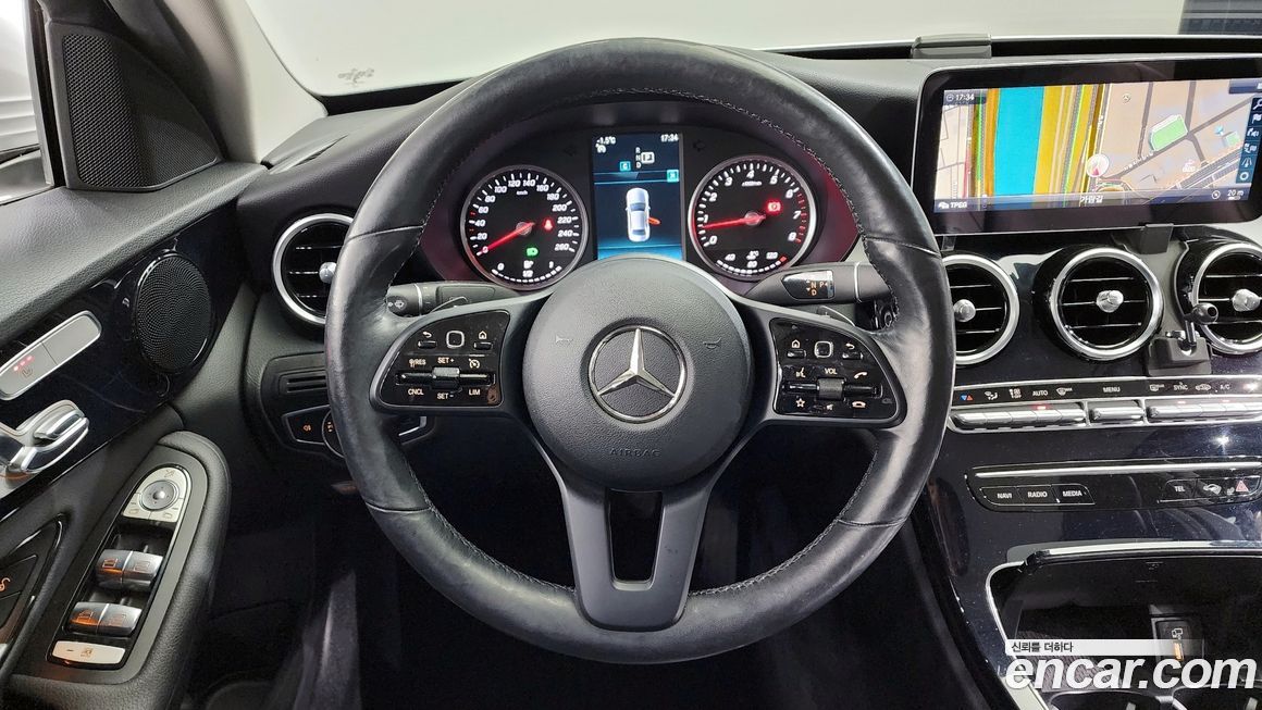 Mercedes-Benz C-Class 2019