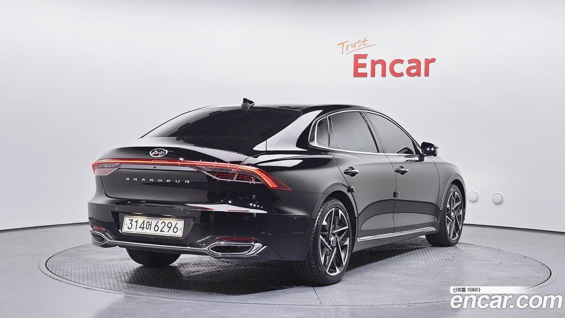 Hyundai Grandeur 2022