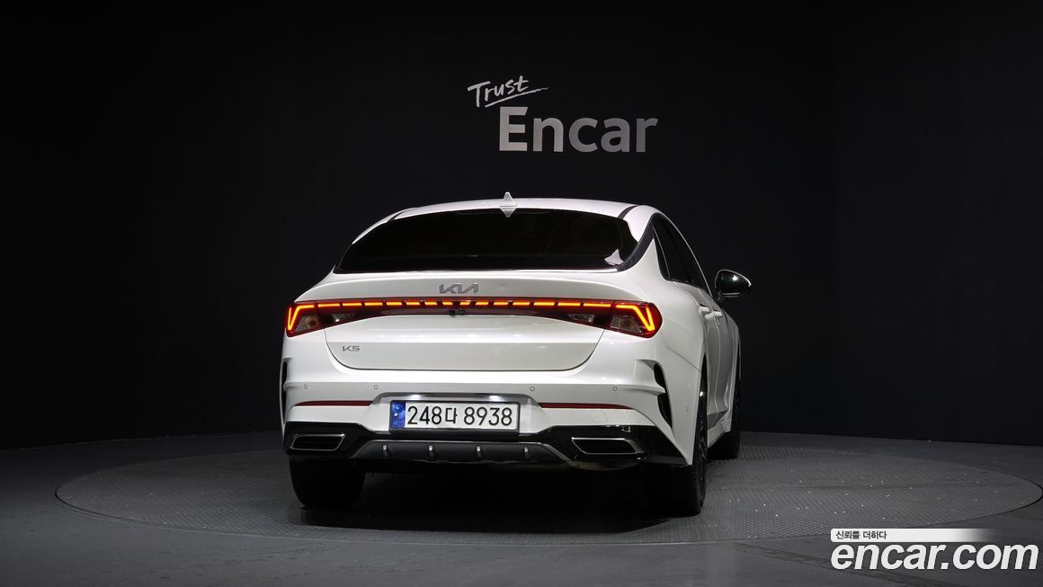 Kia K5 2023