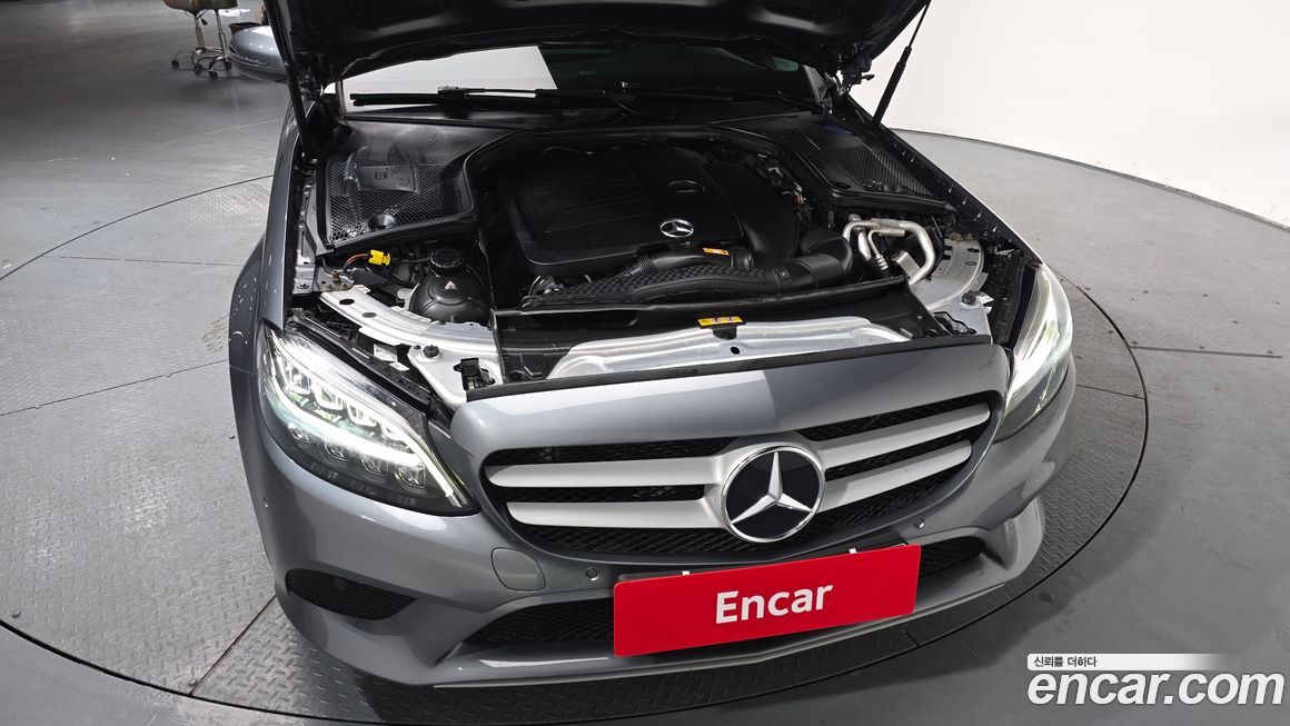 Mercedes-Benz C-Class 2019