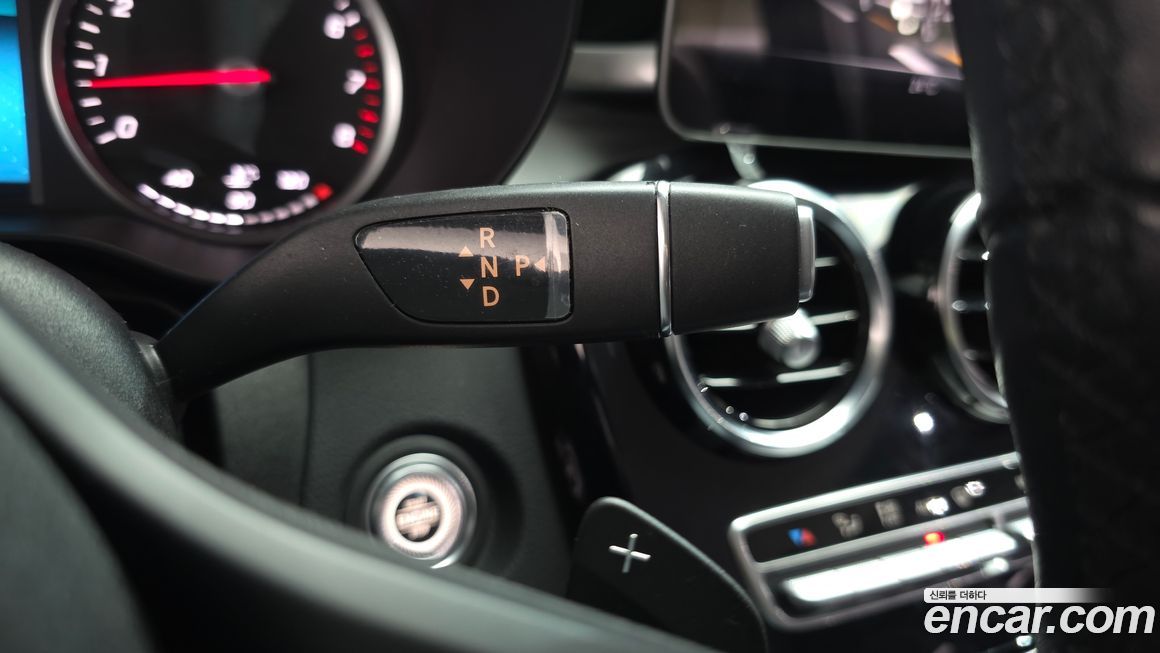 Mercedes-Benz C-Class 2019