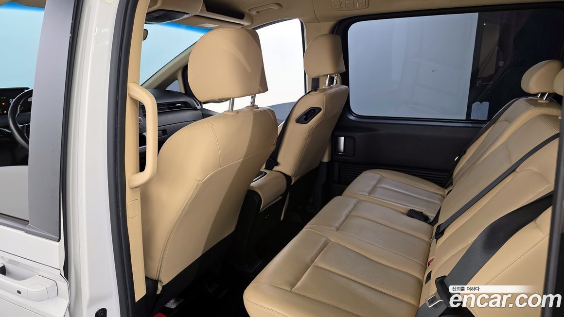 Hyundai Staria 2022