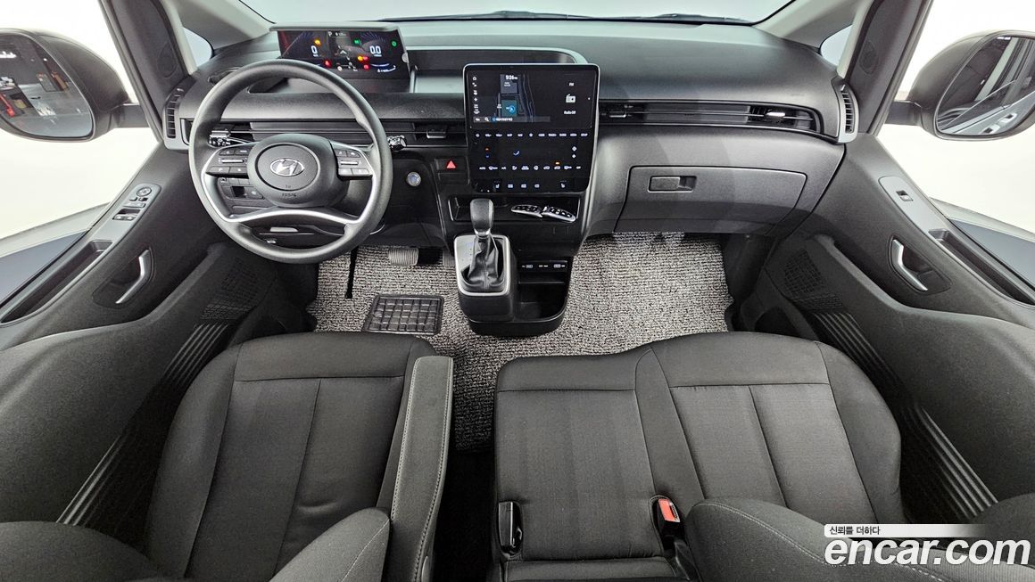 Hyundai Staria 2023
