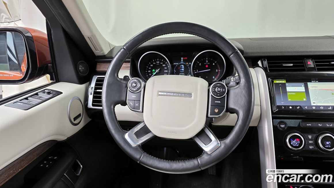 Land Rover Discovery 2017