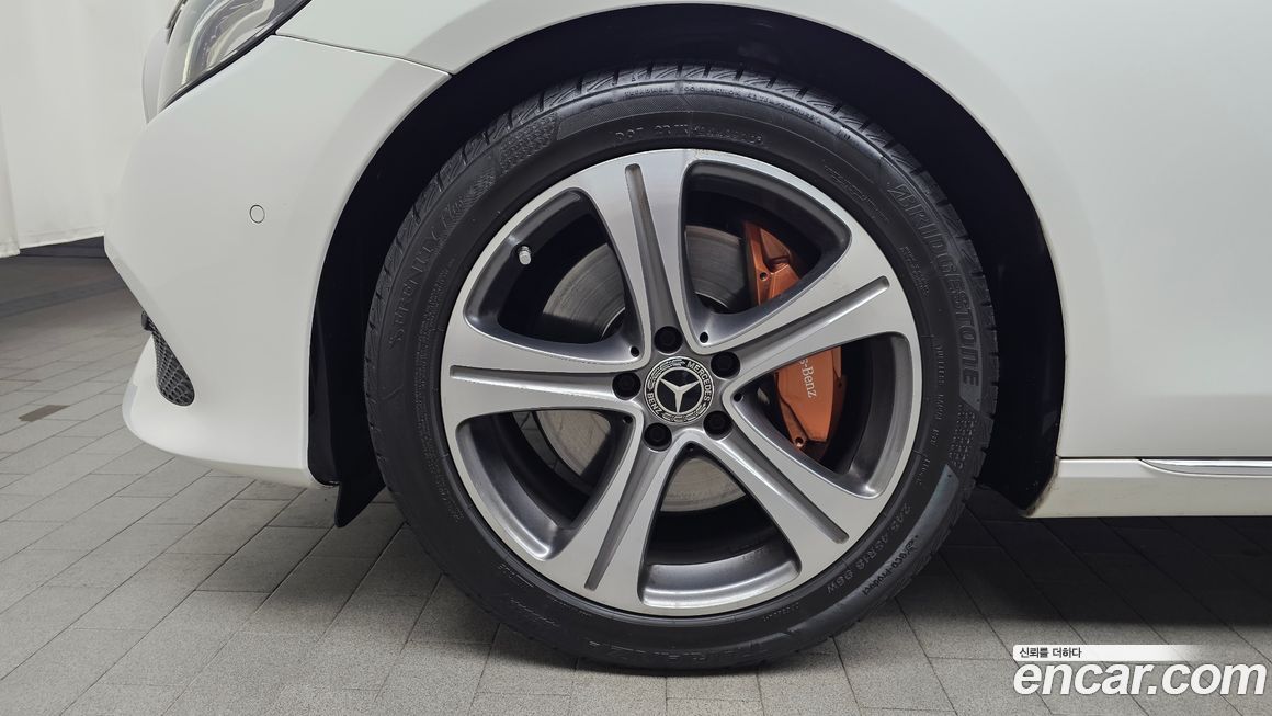 Mercedes-Benz E-Class 2019