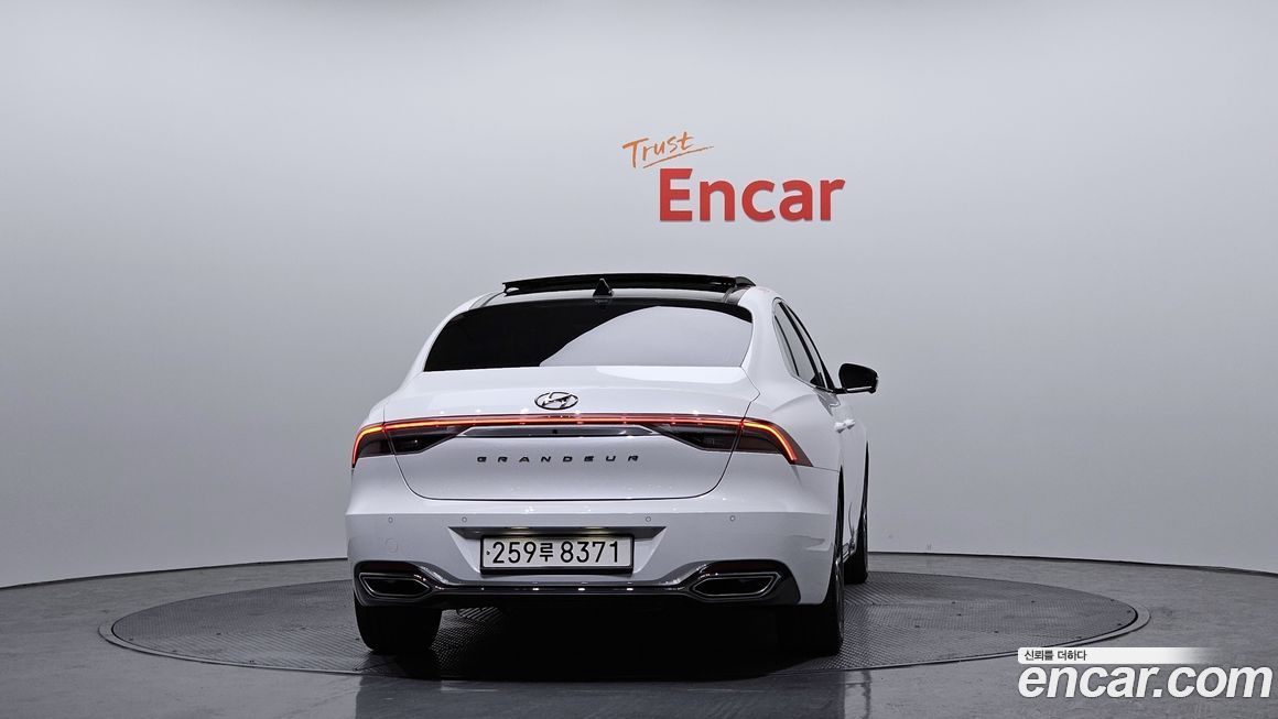 Hyundai Grandeur 2022