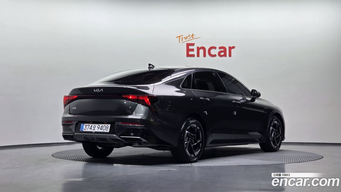 Kia K5 2025