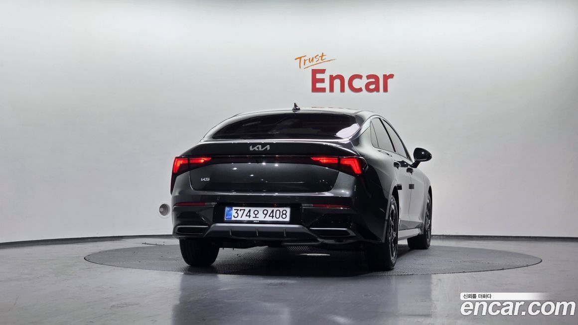 Kia K5 2025