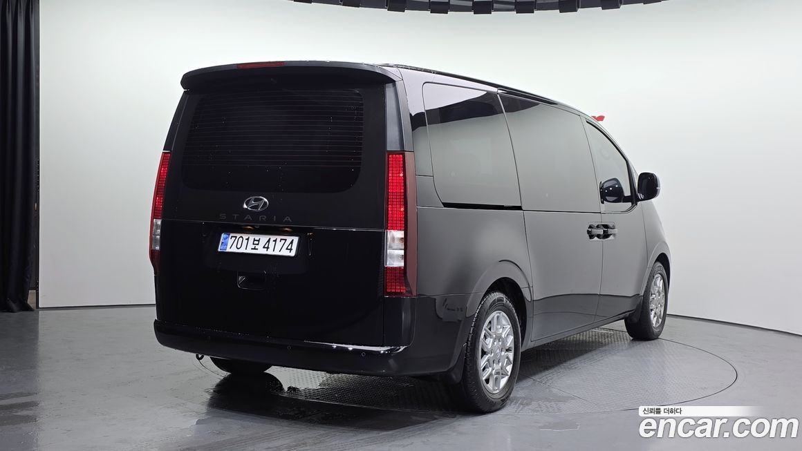 Hyundai Staria 2024