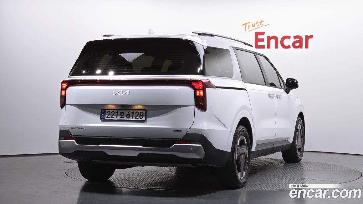 Kia Canival 2024