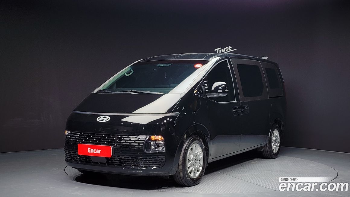 Hyundai Staria 2025
