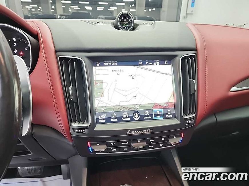 Maserati Levante 2017