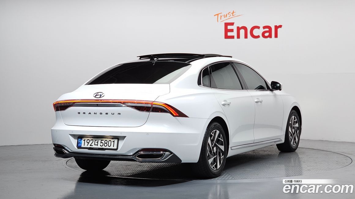 Hyundai Grandeur 2022