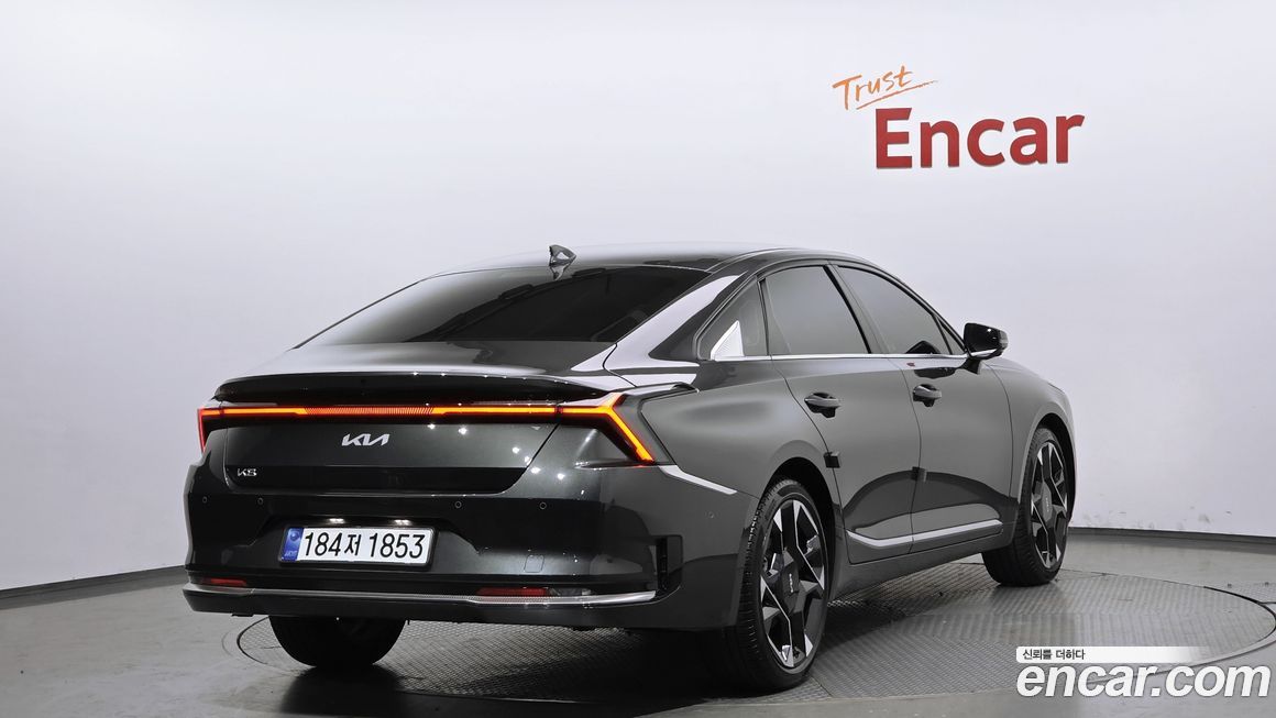 Kia K8 2025