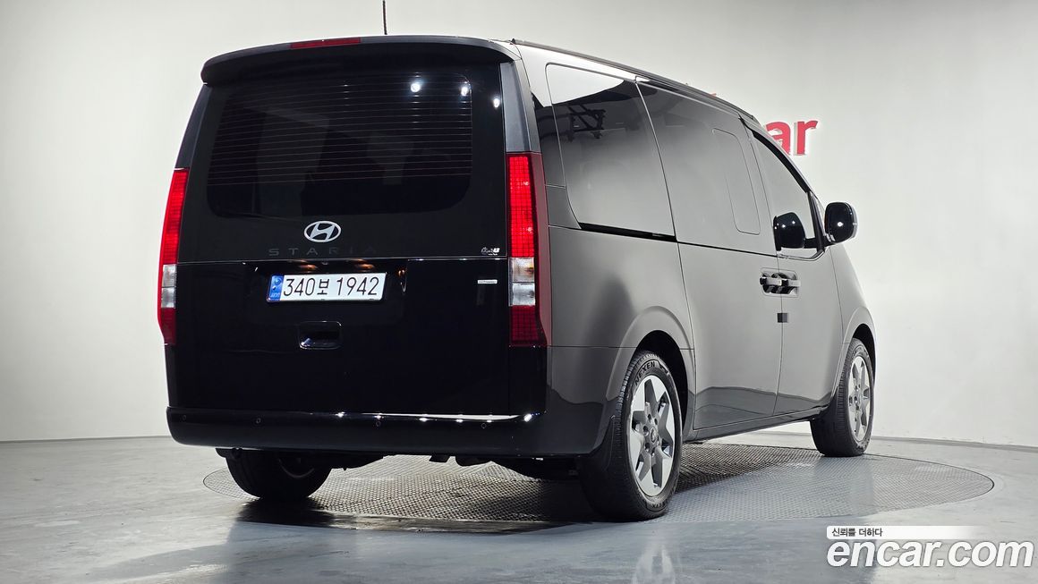 Hyundai Staria 2025