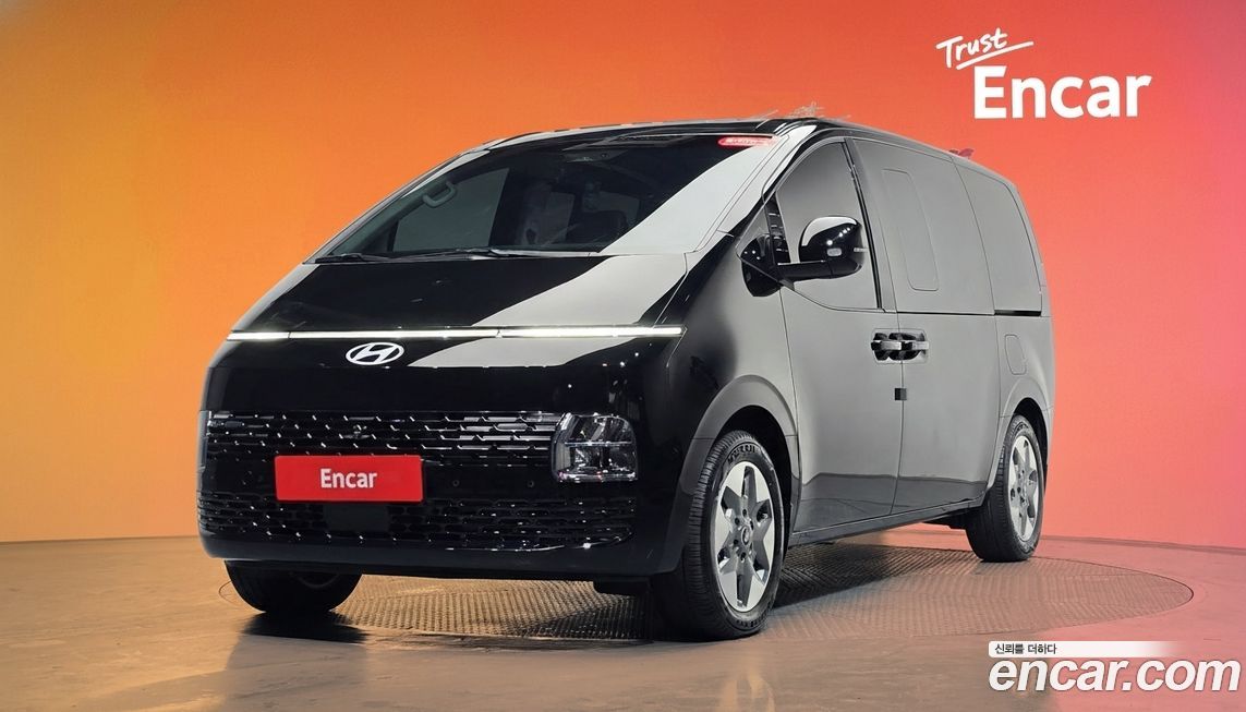 Hyundai Staria 2025