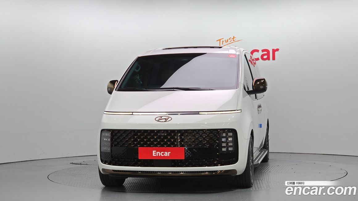 Hyundai Staria 2024