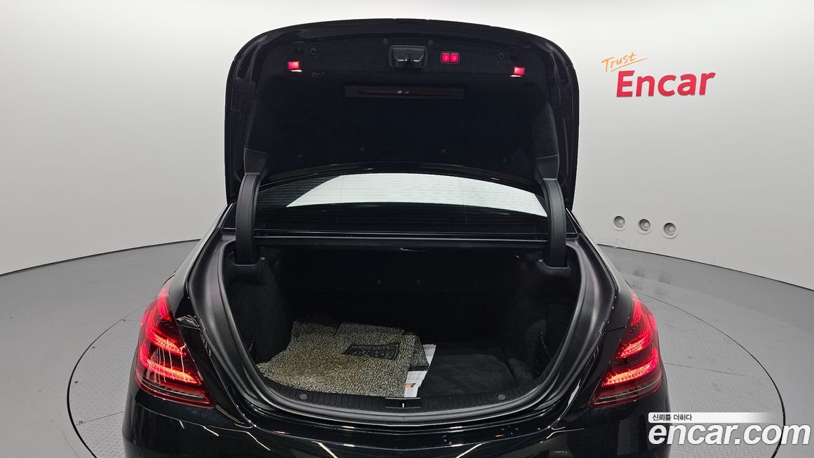 Mercedes-Benz S-Class 2015