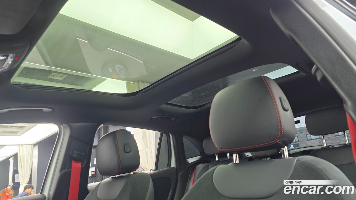 Mercedes-Benz GLA-Class 2023