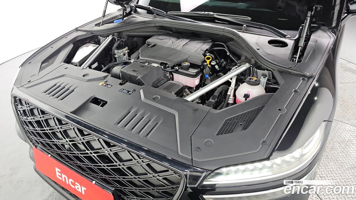 Genesis GV70 2025