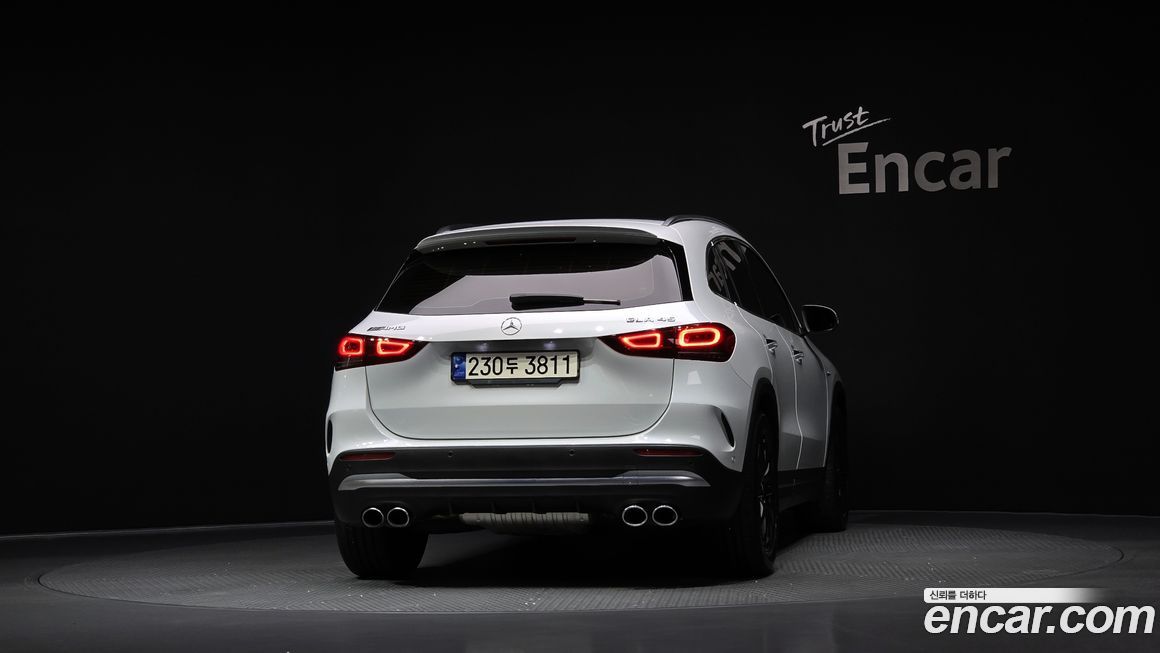 Mercedes-Benz GLA-Class 2023