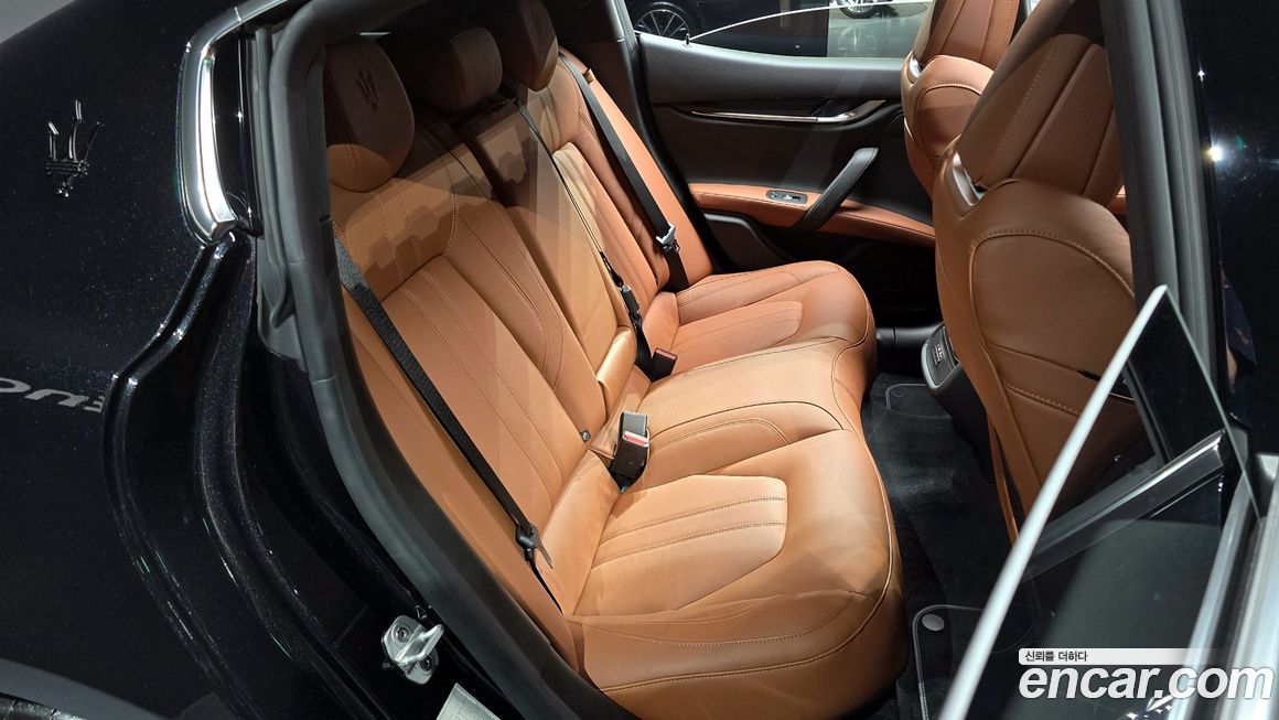 Maserati Ghibli 2022