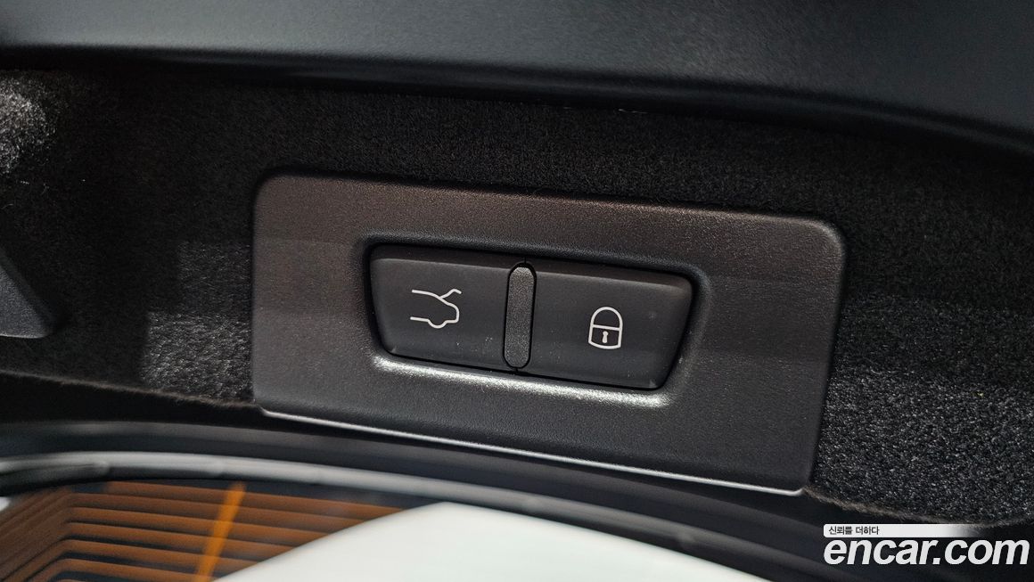 Maserati Ghibli 2022