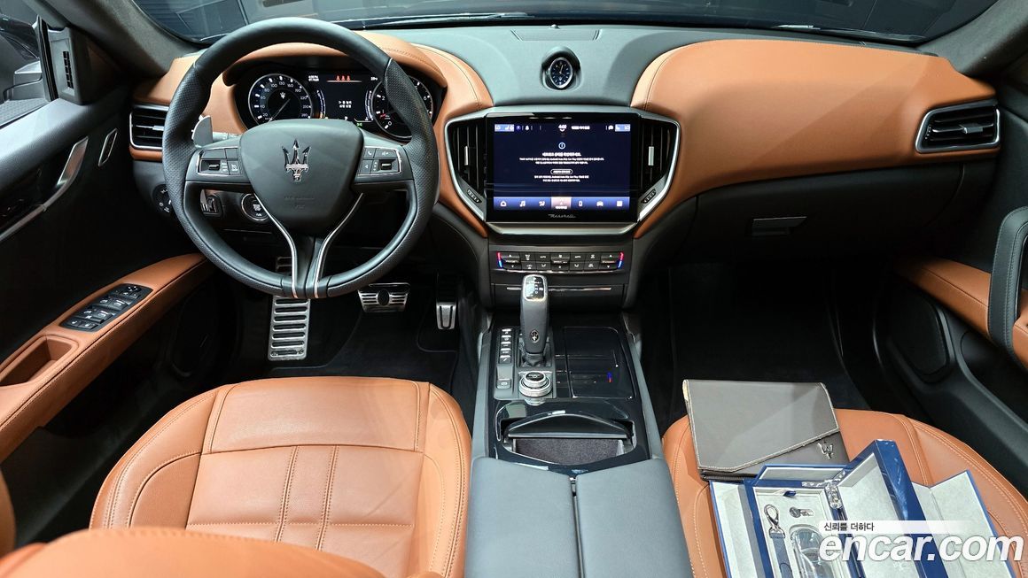 Maserati Ghibli 2022