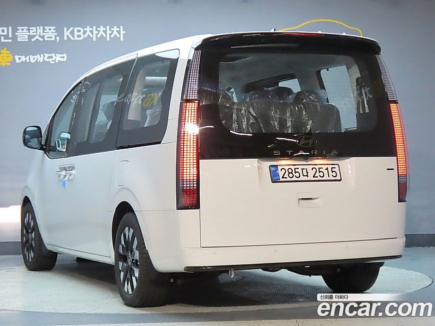 Hyundai Staria 2025