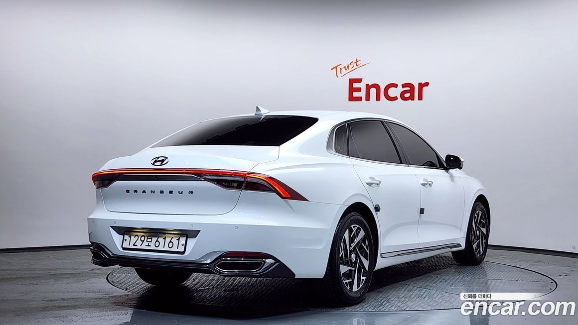 Hyundai Grandeur 2022