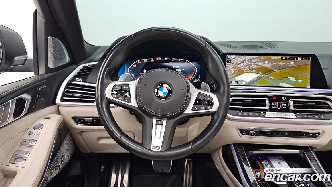 BMW X7 2022