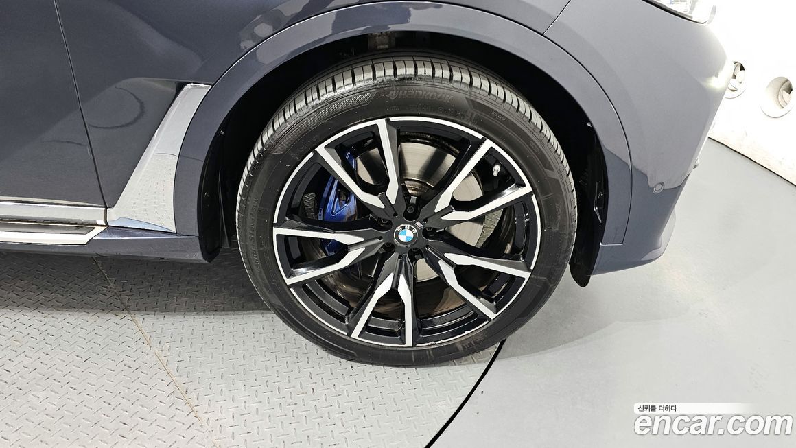 BMW X7 2022