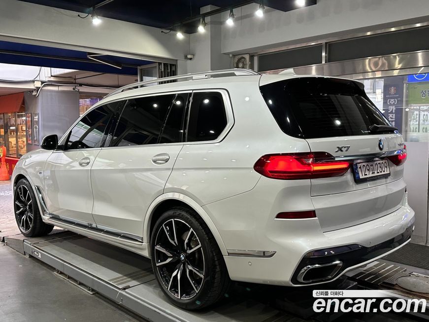 BMW X7 2022