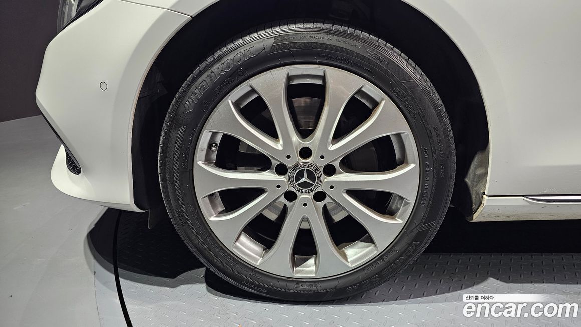 Mercedes-Benz E-Class 2020