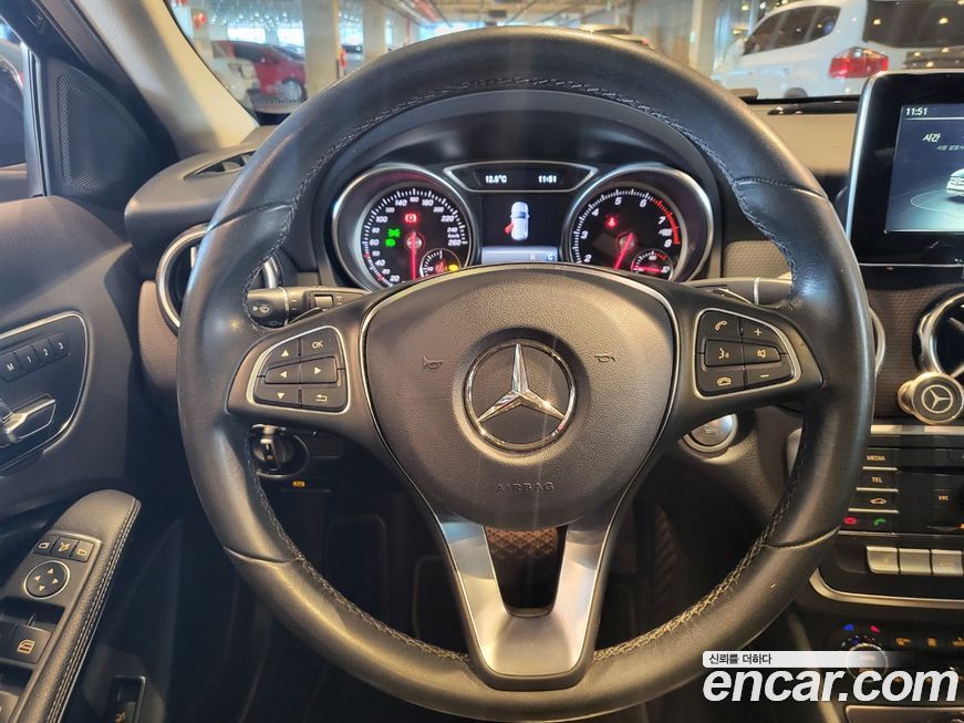 Mercedes-Benz GLA-Class 2018