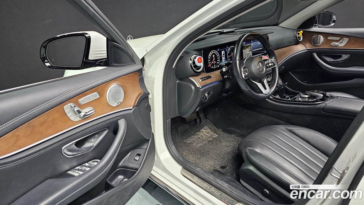 Mercedes-Benz E-Class 2020