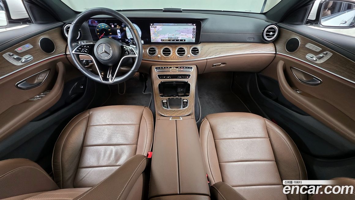 Mercedes-Benz E-Class 2021