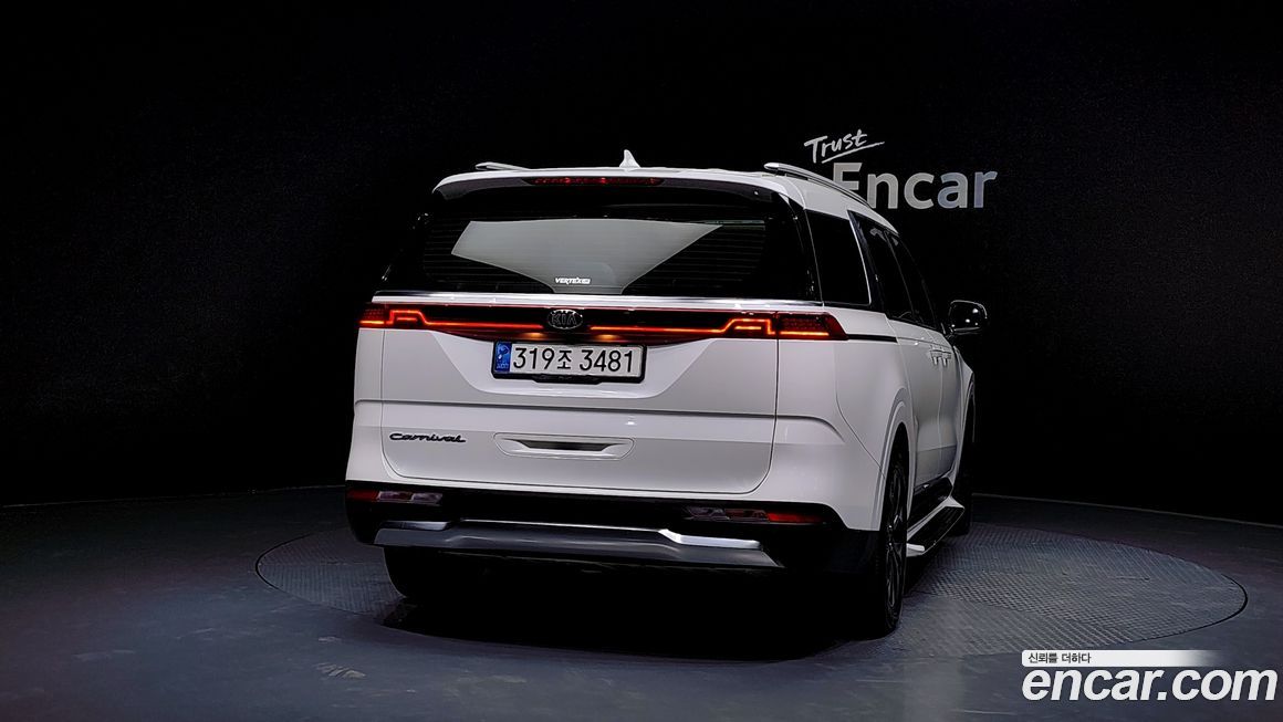 Kia Canival 2021